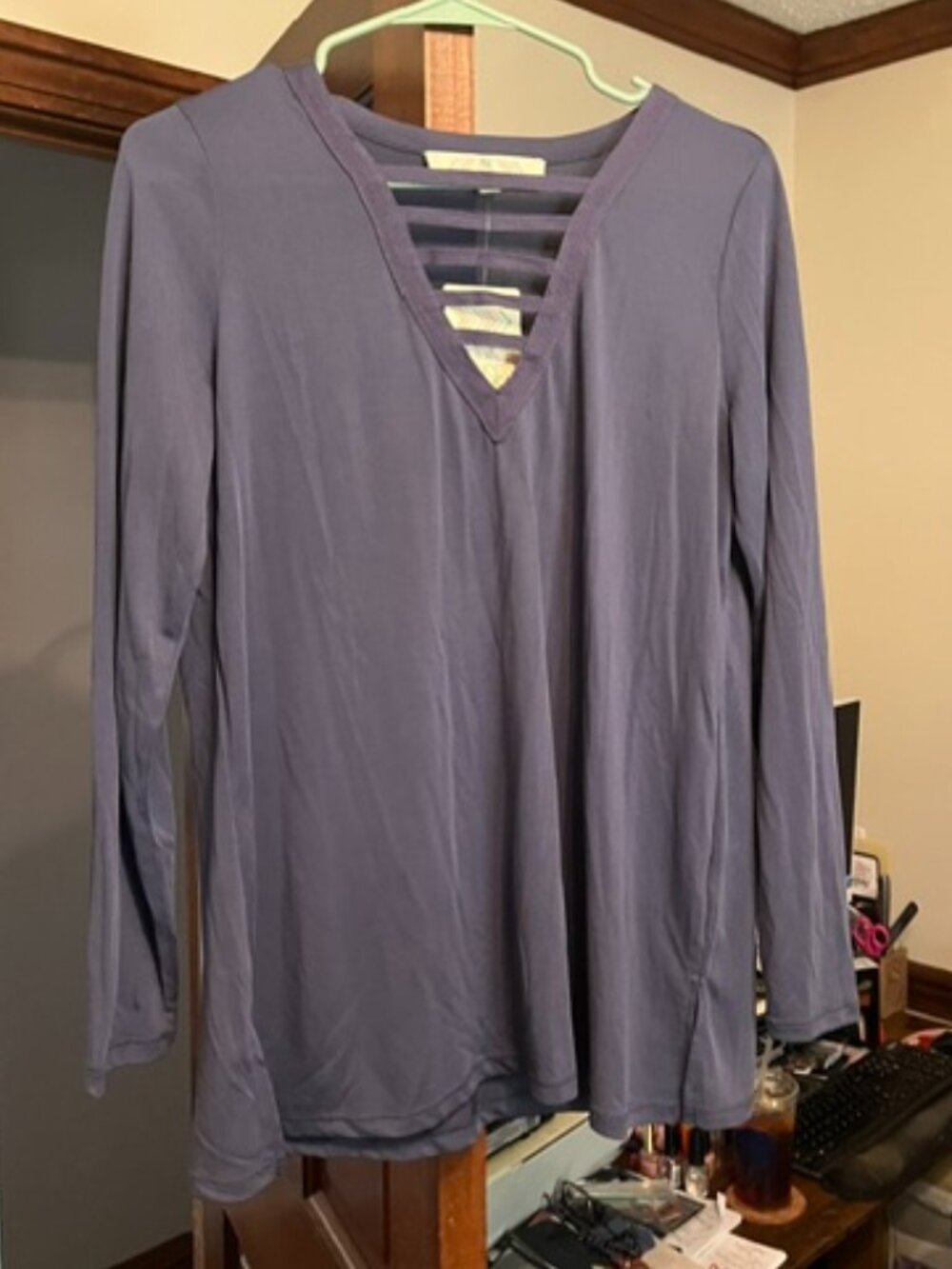 NEW Periwinkle Blue Pink Rose Long Sleeve Top W/Cutouts Size Large NWT